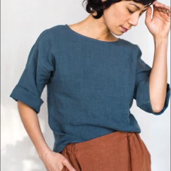 NWT We Are Stories Calla linen top in ocean blue, size medium. - Picture 1 of 3